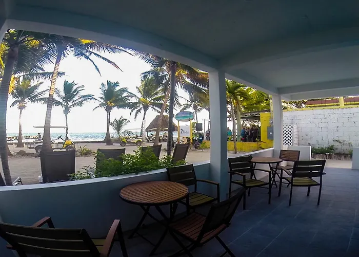 Aqua Vista Hotel